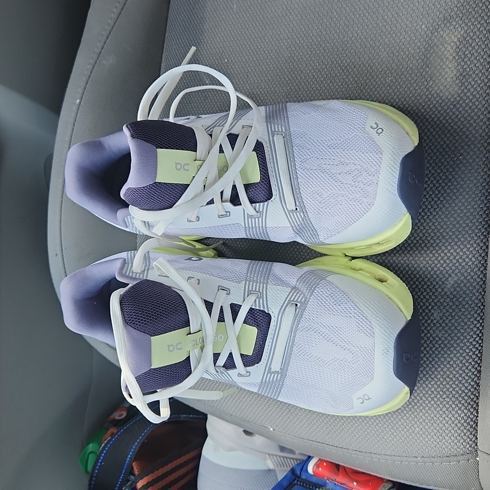 Womens oncloud cloudgo 9.5